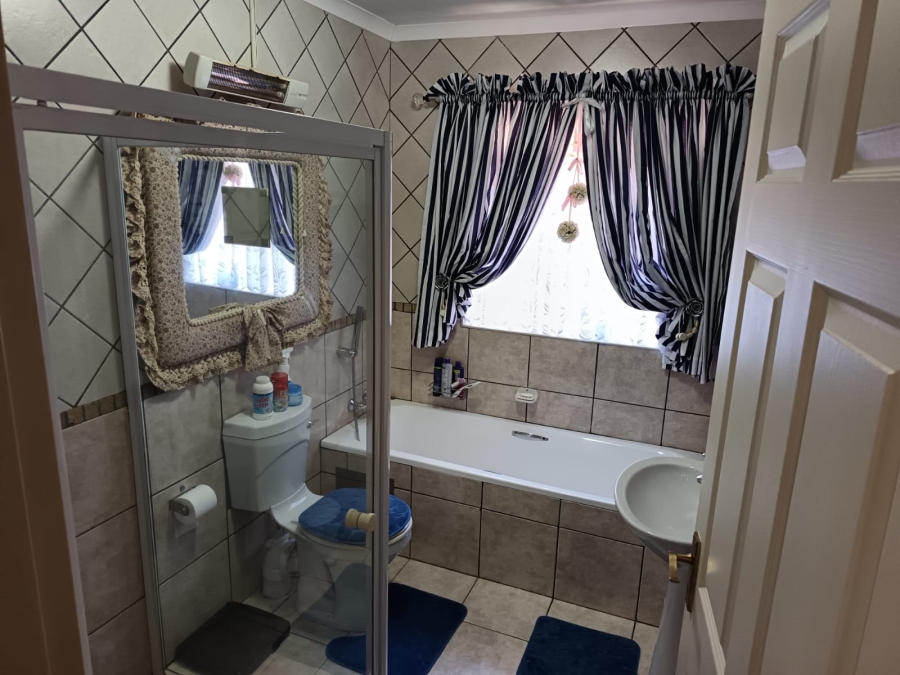 2 Bedroom Property for Sale in Universitas Free State